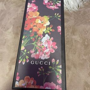 GG floral slides